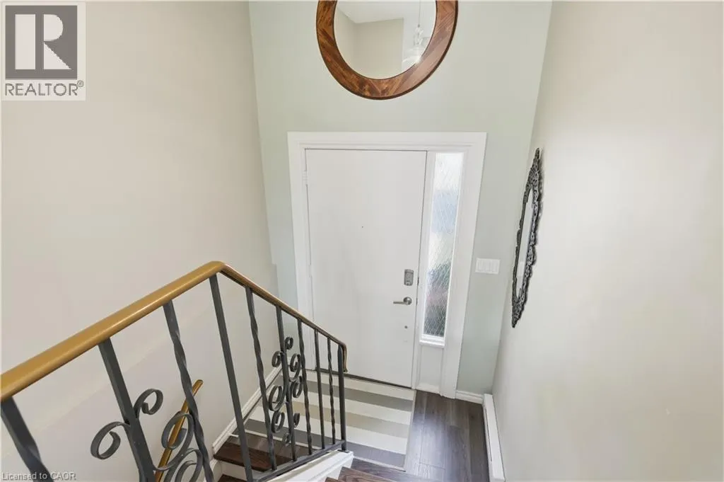 66 SUMMERCREST Drive Unit# 14 #14