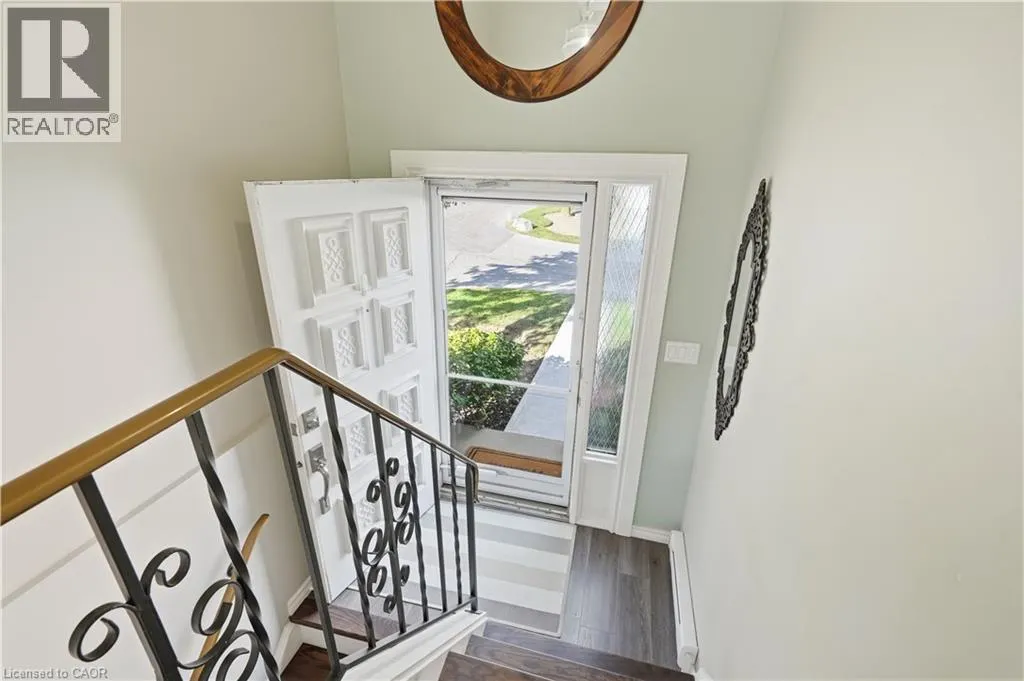 66 SUMMERCREST Drive Unit# 14 #14