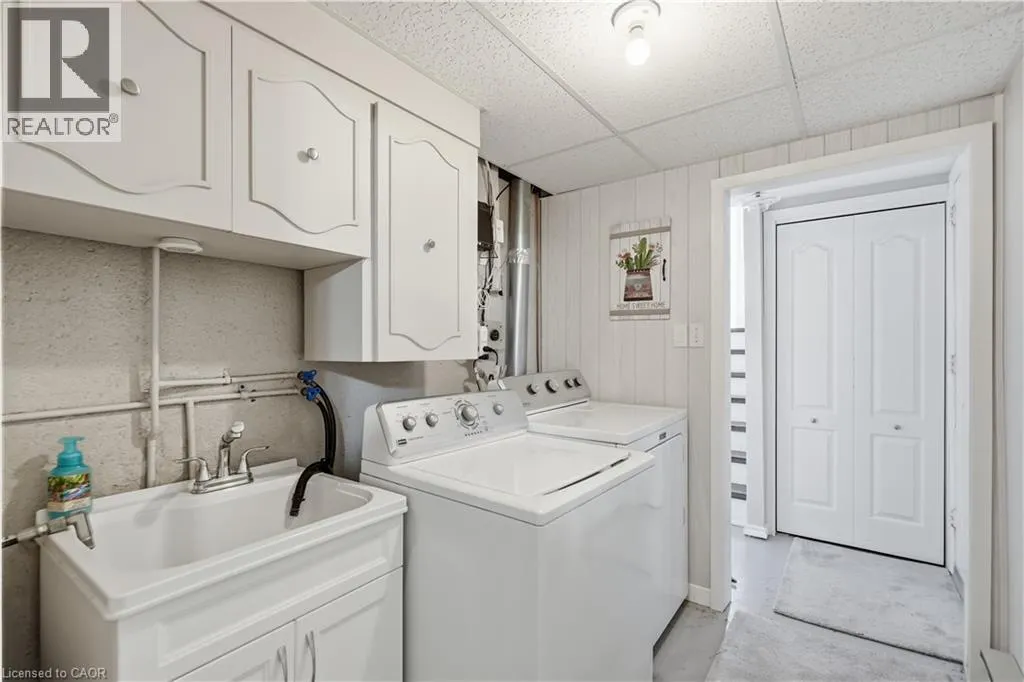 66 SUMMERCREST Drive Unit# 14 #14