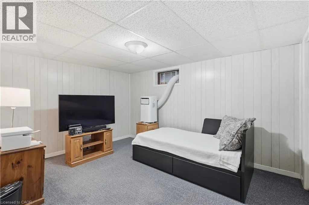 66 SUMMERCREST Drive Unit# 14 #14