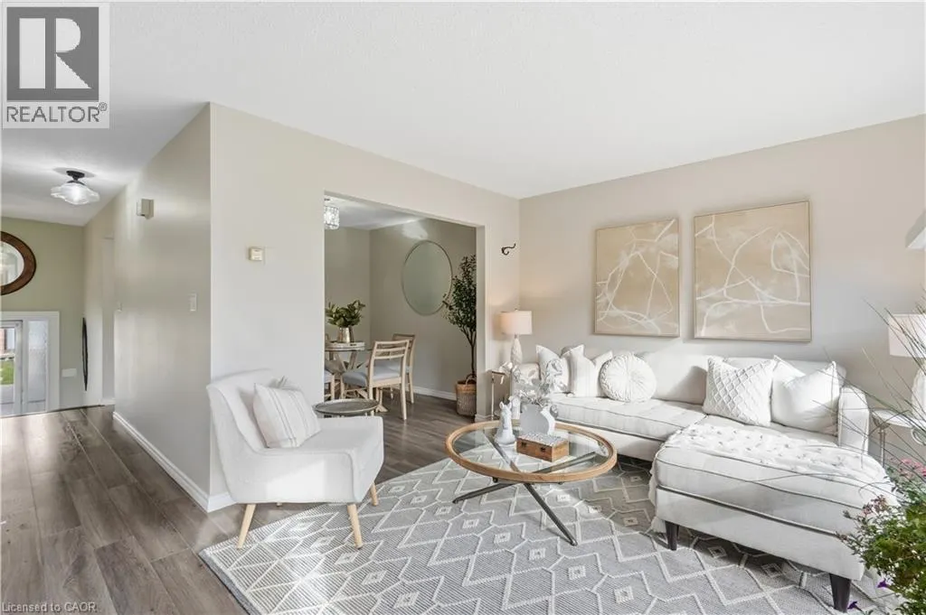 66 SUMMERCREST Drive Unit# 14 #14
