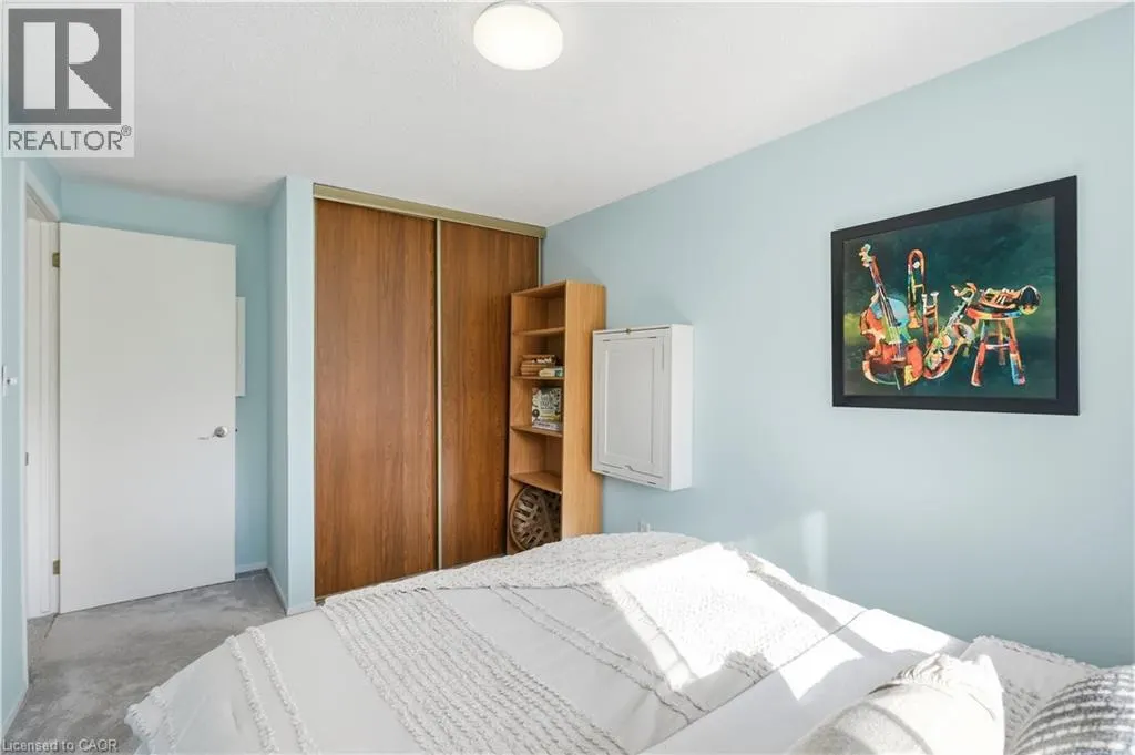 66 SUMMERCREST Drive Unit# 14 #14
