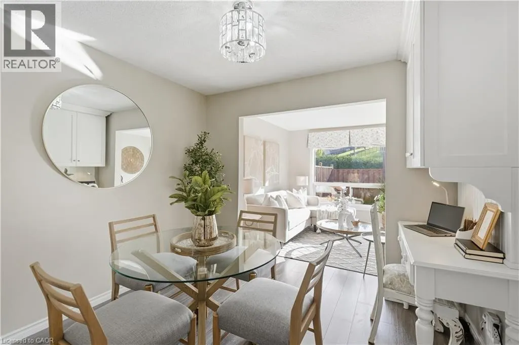 66 SUMMERCREST Drive Unit# 14 #14