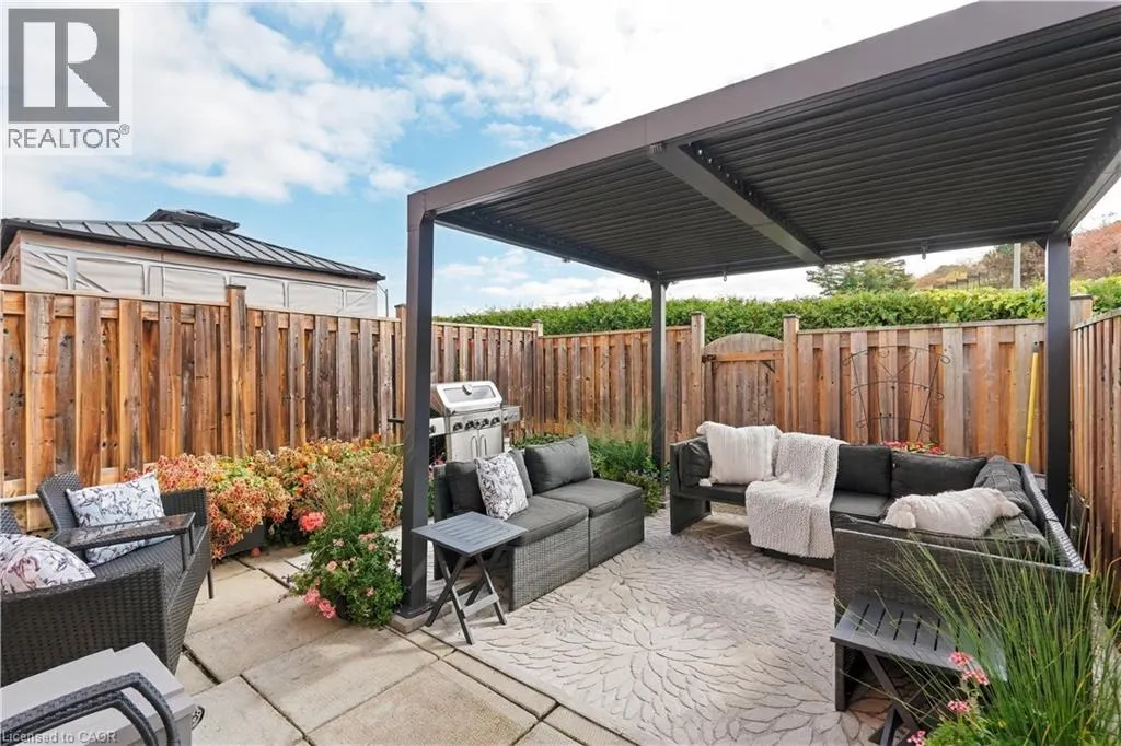 66 SUMMERCREST Drive Unit# 14 #14