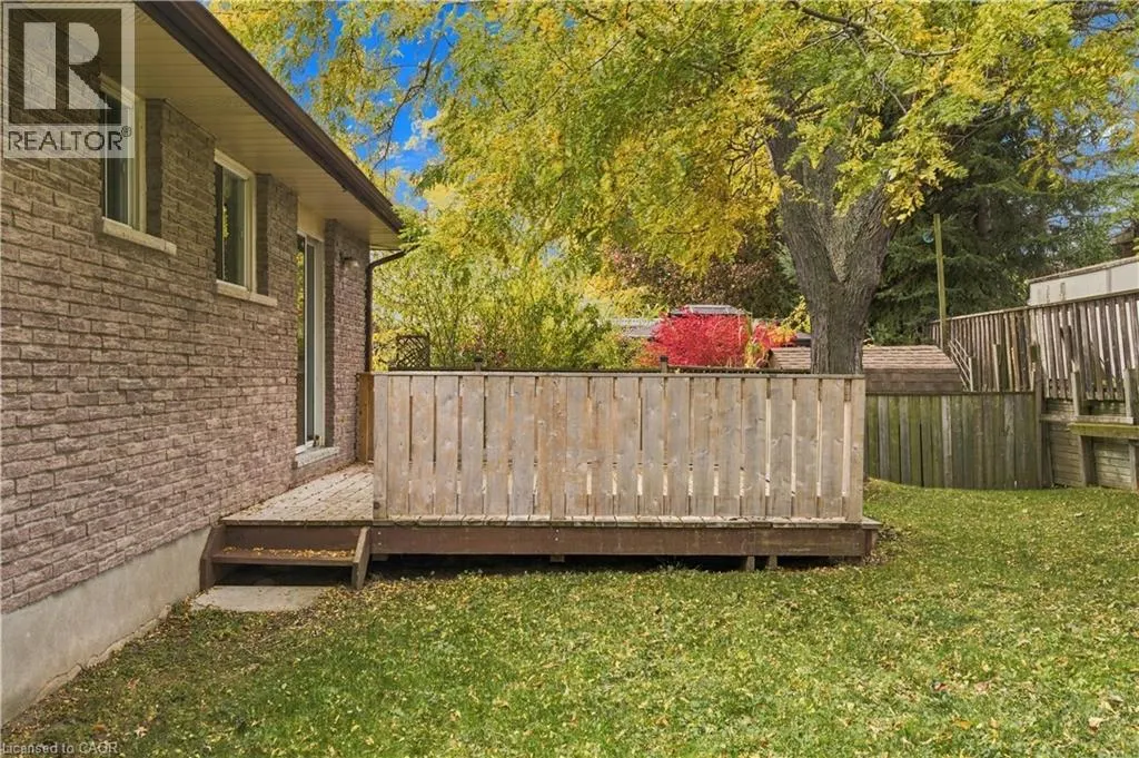 30 CARLYLE Place