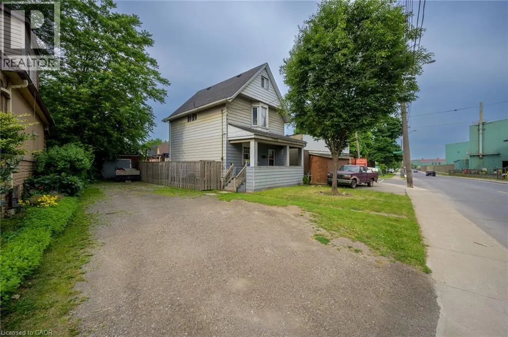 372 BEACH Road