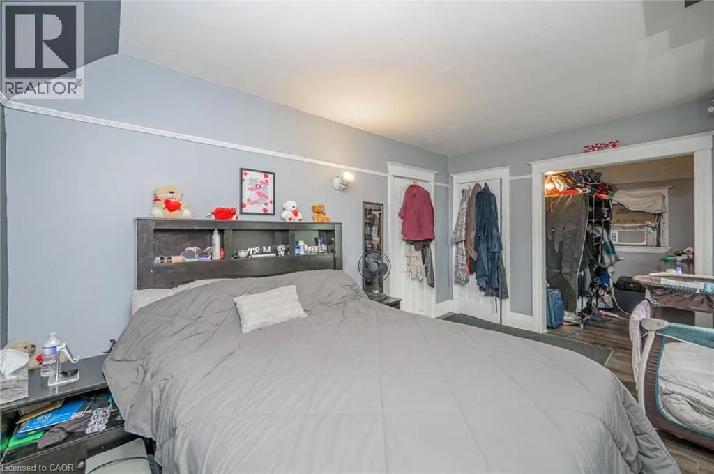 372 BEACH Road