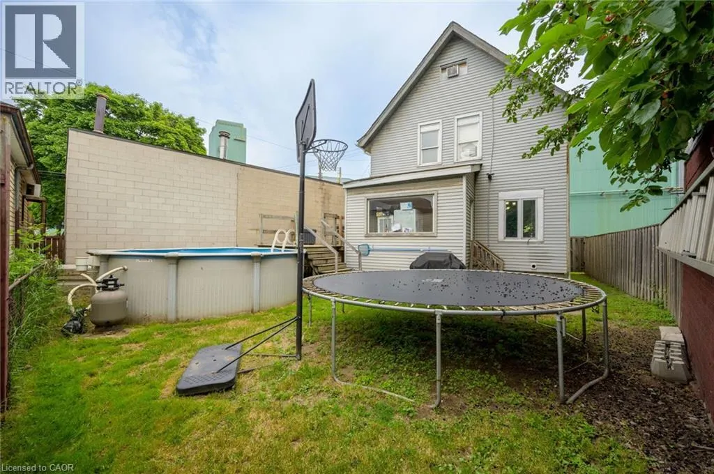 372 BEACH Road