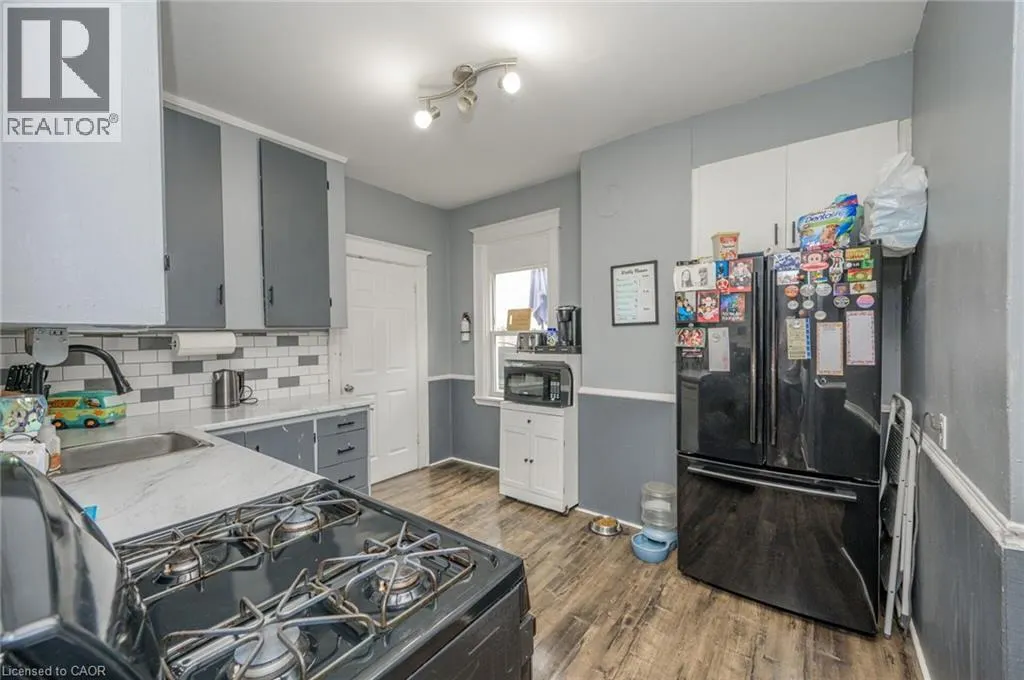 372 BEACH Road
