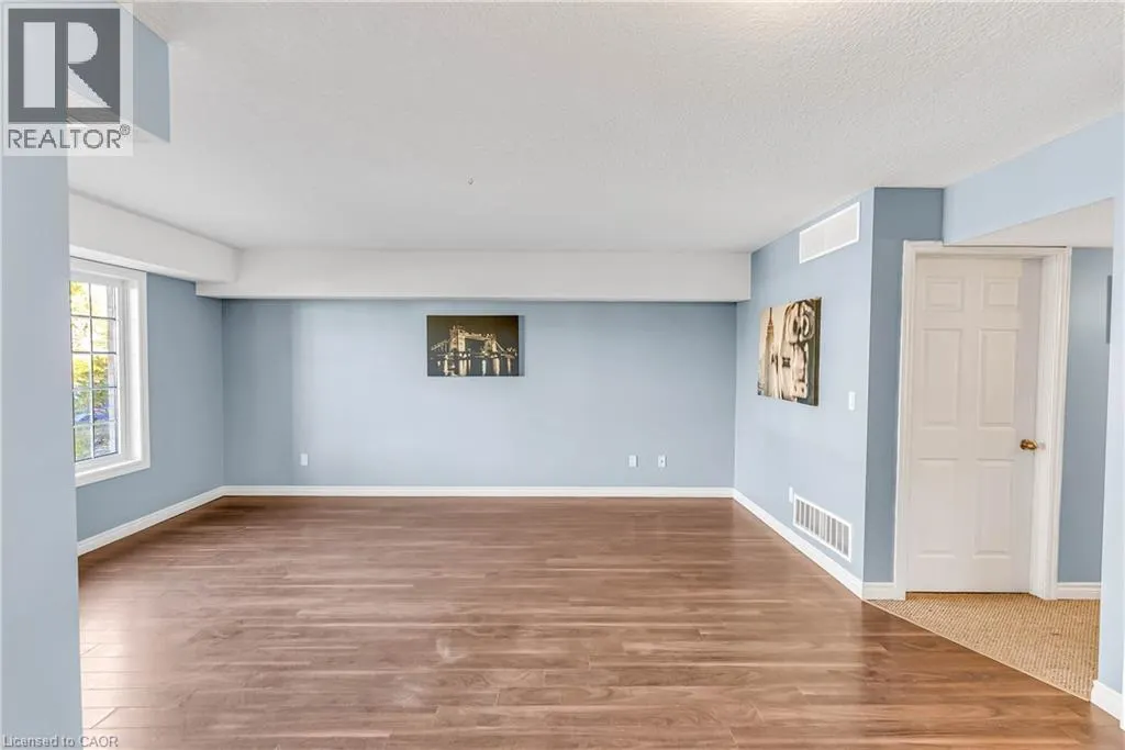 180 UNION Street W Unit# C #C