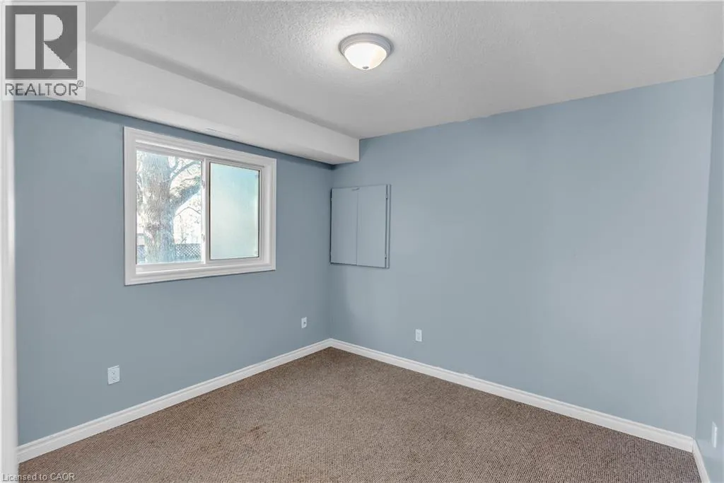 180 UNION Street W Unit# C #C
