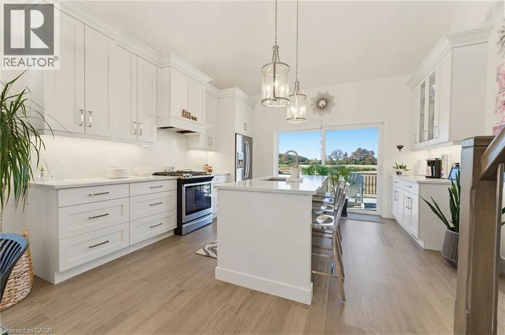 744 NELSON Street Unit# 11 #11