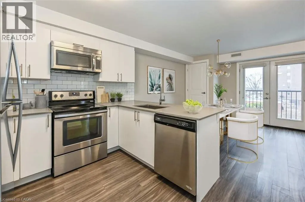 100 BRONTE Street S Unit# 205 #205