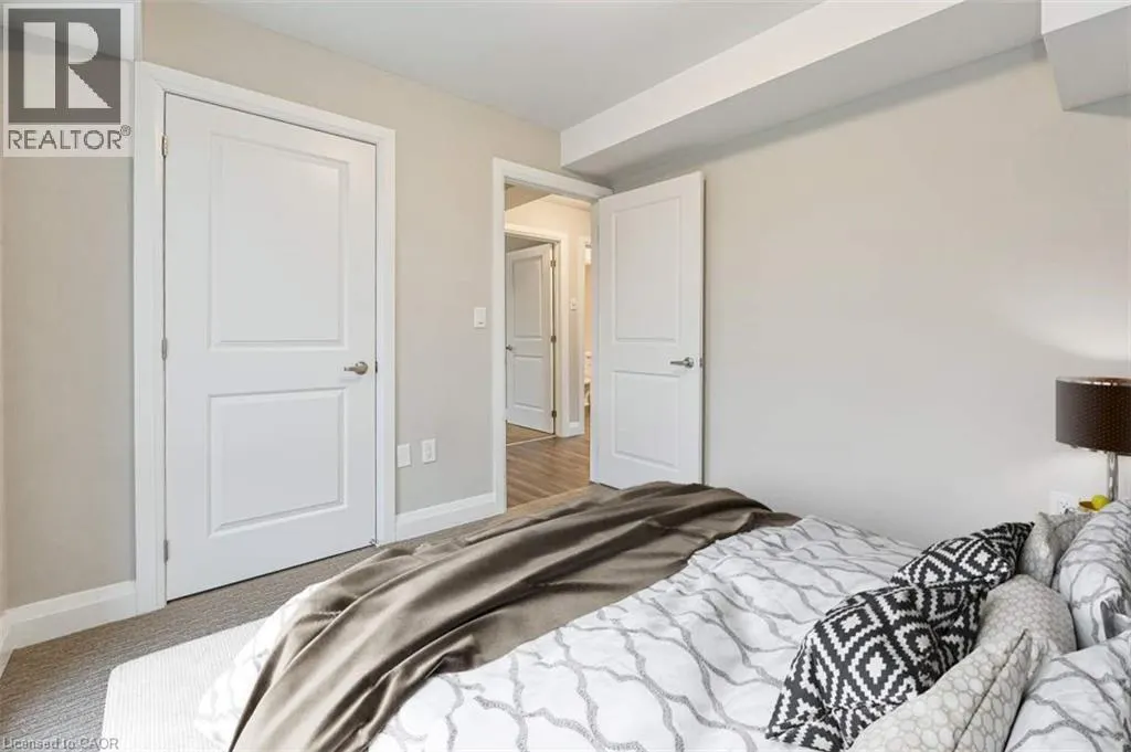 100 BRONTE Street S Unit# 205 #205