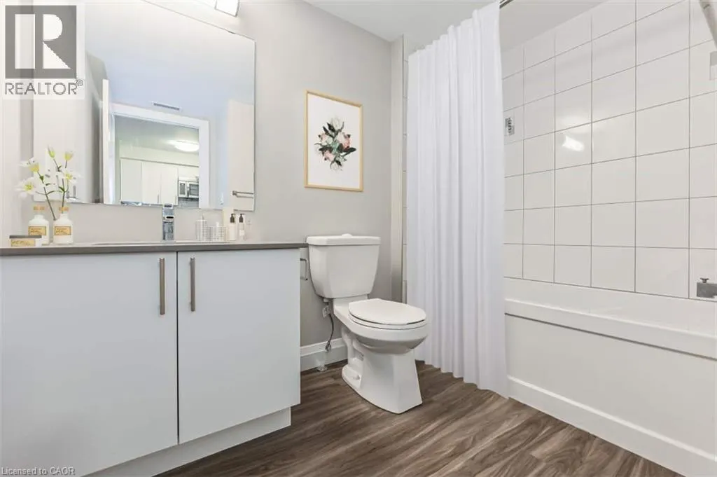 100 BRONTE Street S Unit# 205 #205