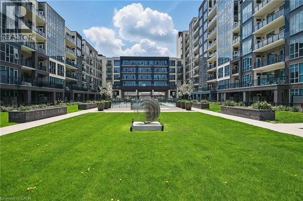 16 CONCORD Place Unit# 807 #807