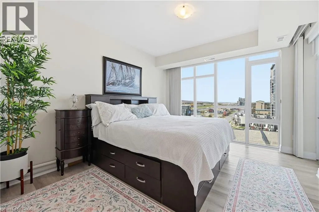 16 CONCORD Place Unit# 807 #807