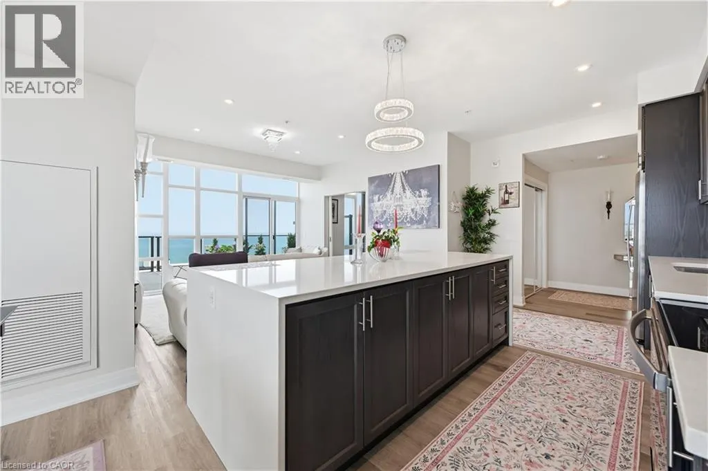 16 CONCORD Place Unit# 807 #807