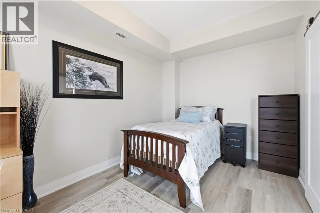 16 CONCORD Place Unit# 807 #807