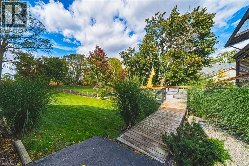 595 MOUNT PLEASANT Road