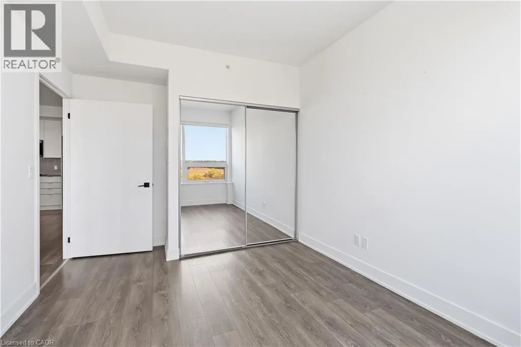 2489 TAUNTON Road Unit# 815 #815