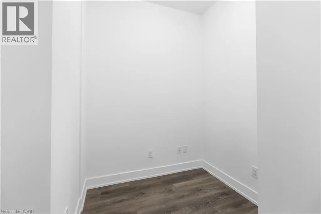 2489 TAUNTON Road Unit# 815 #815