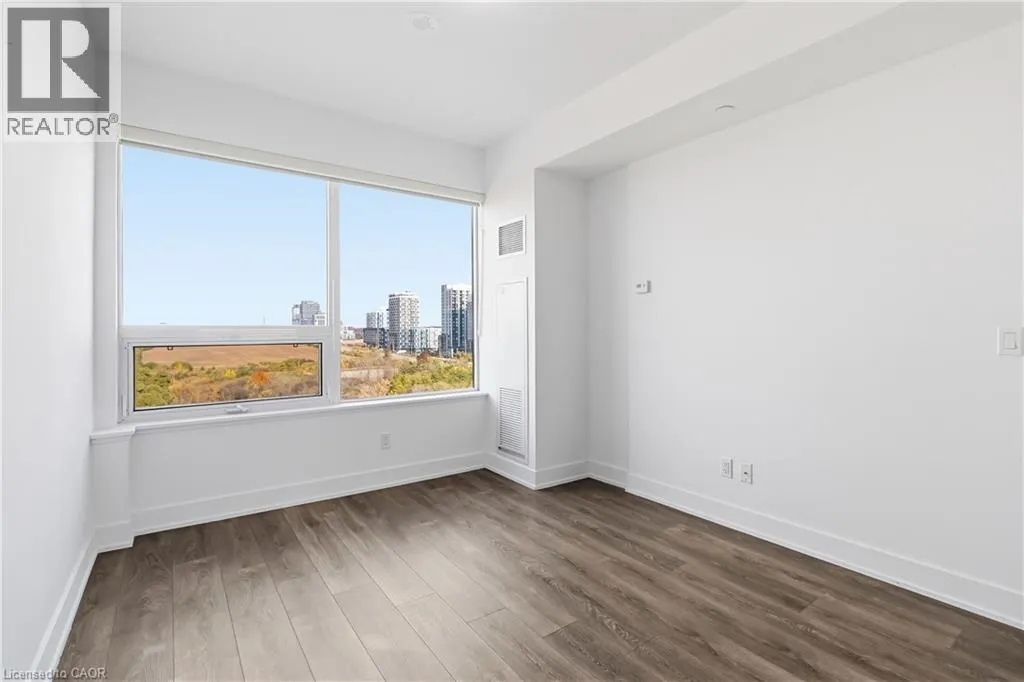 2489 TAUNTON Road Unit# 815 #815