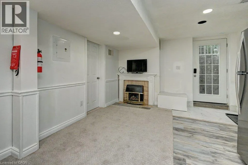 117 E GLENECHO Court Unit# Basement #Basement
