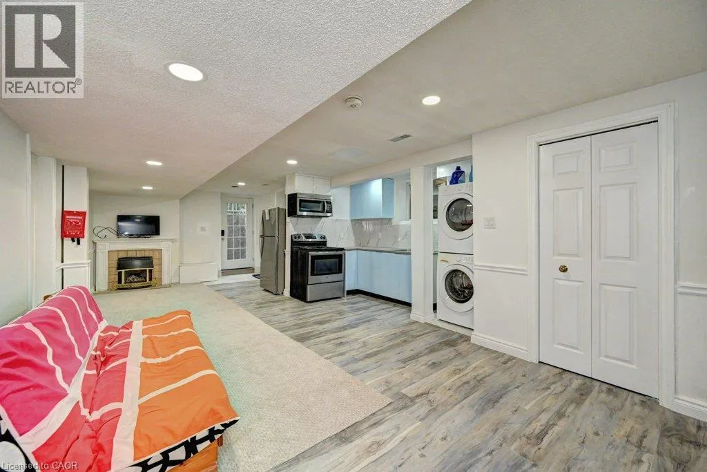 117 E GLENECHO Court Unit# Basement #Basement