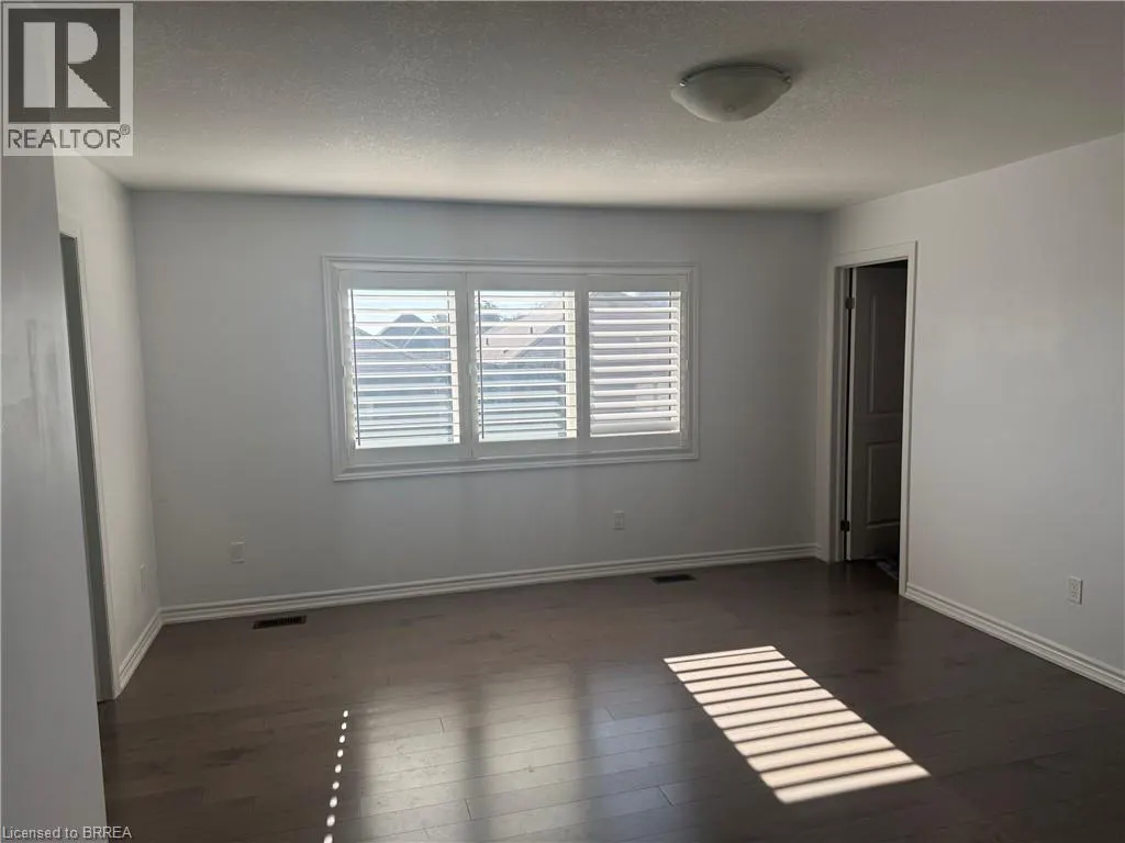 13 FLAGG Avenue