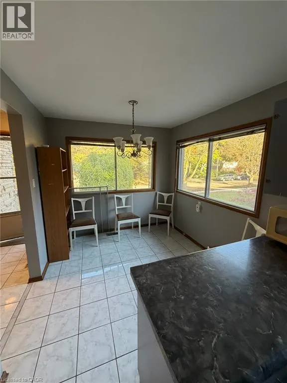10 CARDILL Crescent Unit# Upper Level