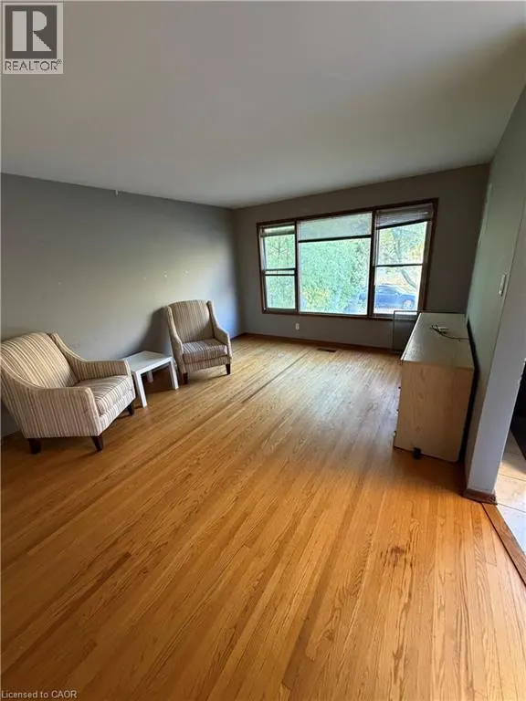10 CARDILL Crescent Unit# Upper Level