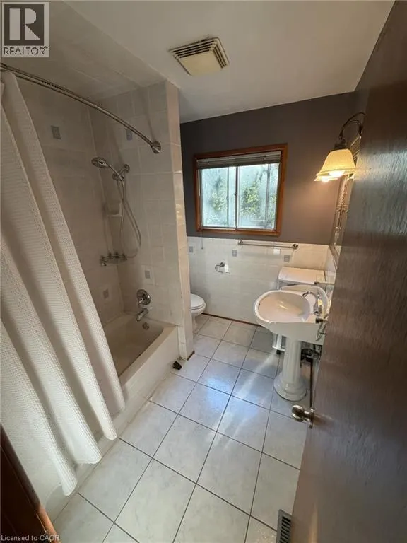 10 CARDILL Crescent Unit# Upper Level