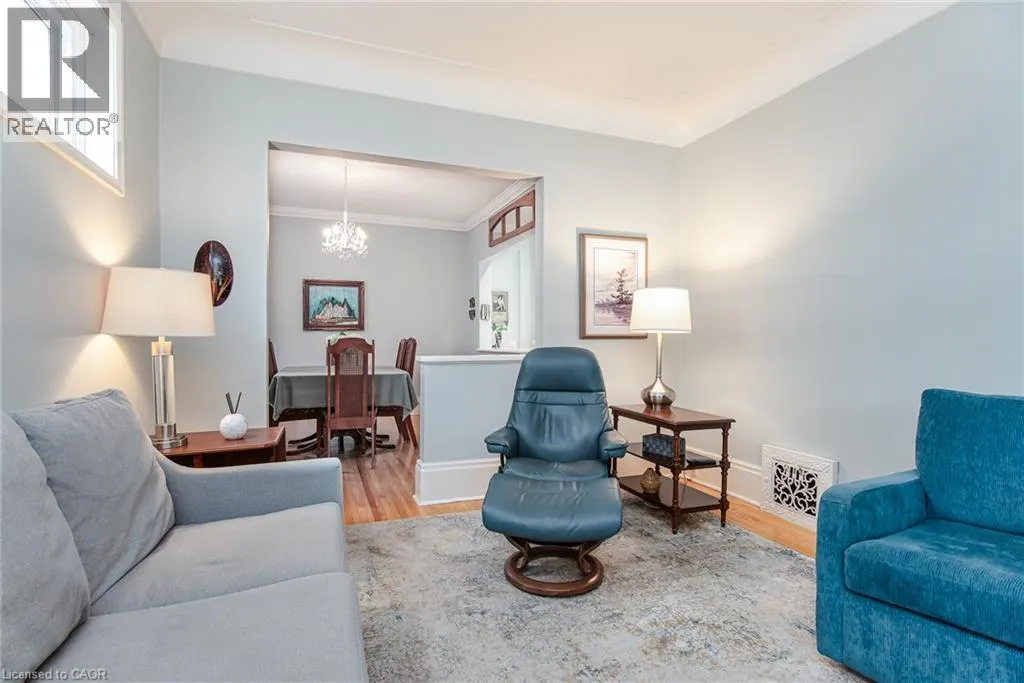 32 SAMUEL Street