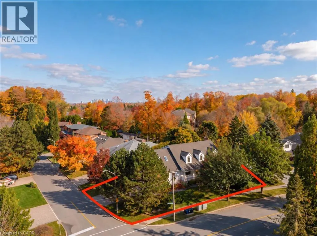 575 HEMINGWAY Place