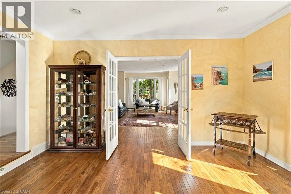 575 HEMINGWAY Place