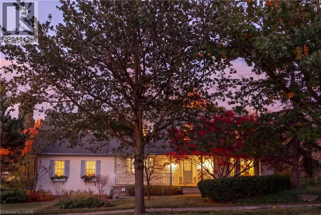 575 HEMINGWAY Place