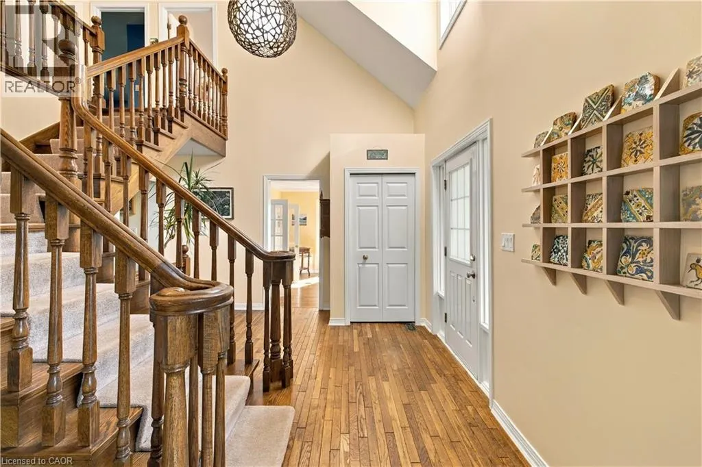 575 HEMINGWAY Place
