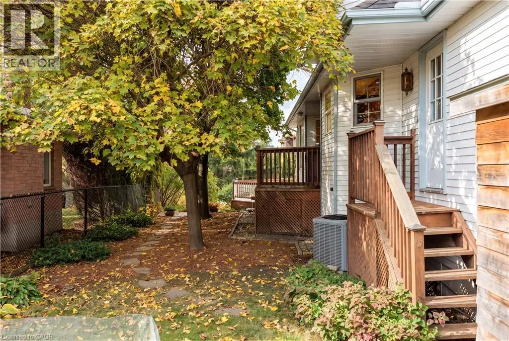 575 HEMINGWAY Place