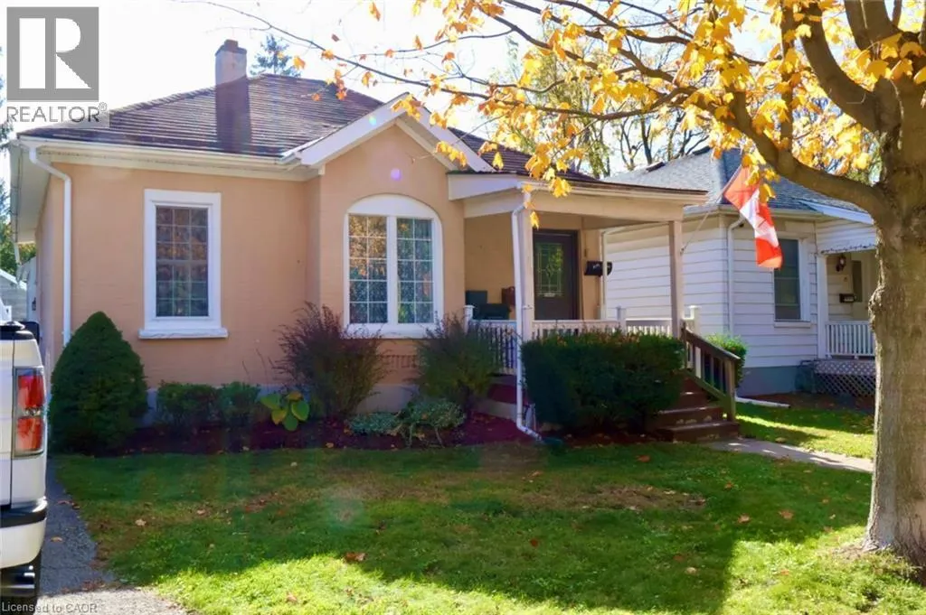 27 POLLOCK Avenue