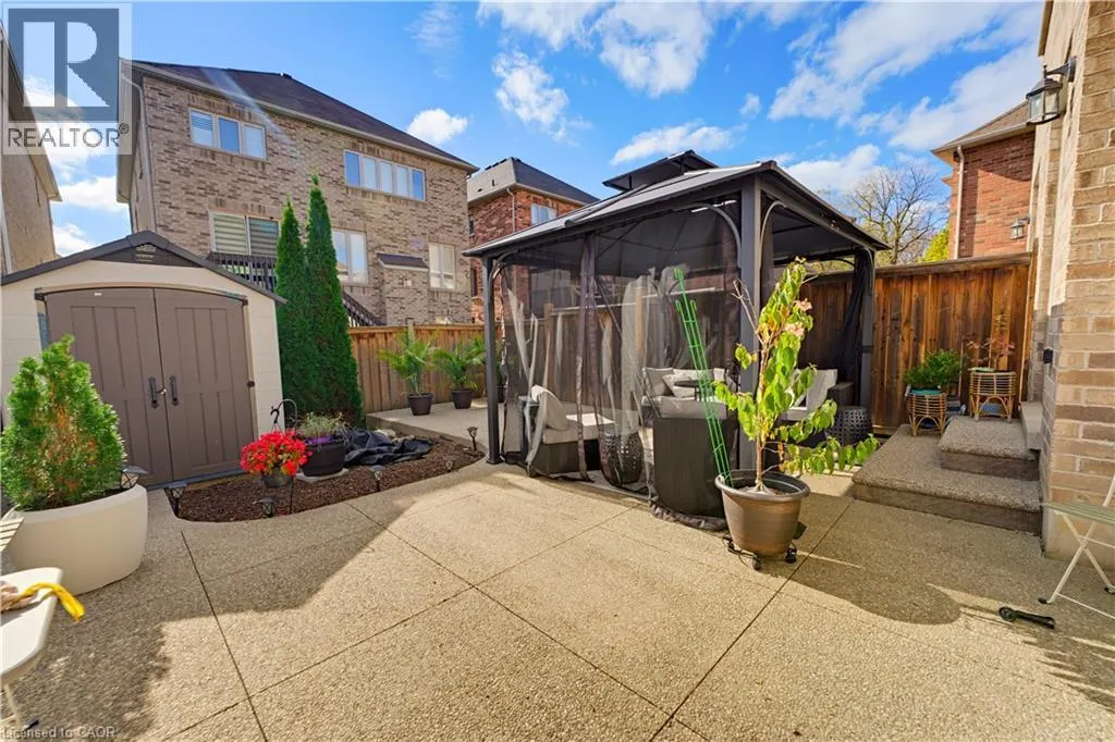 58 SUMMERBERRY Way