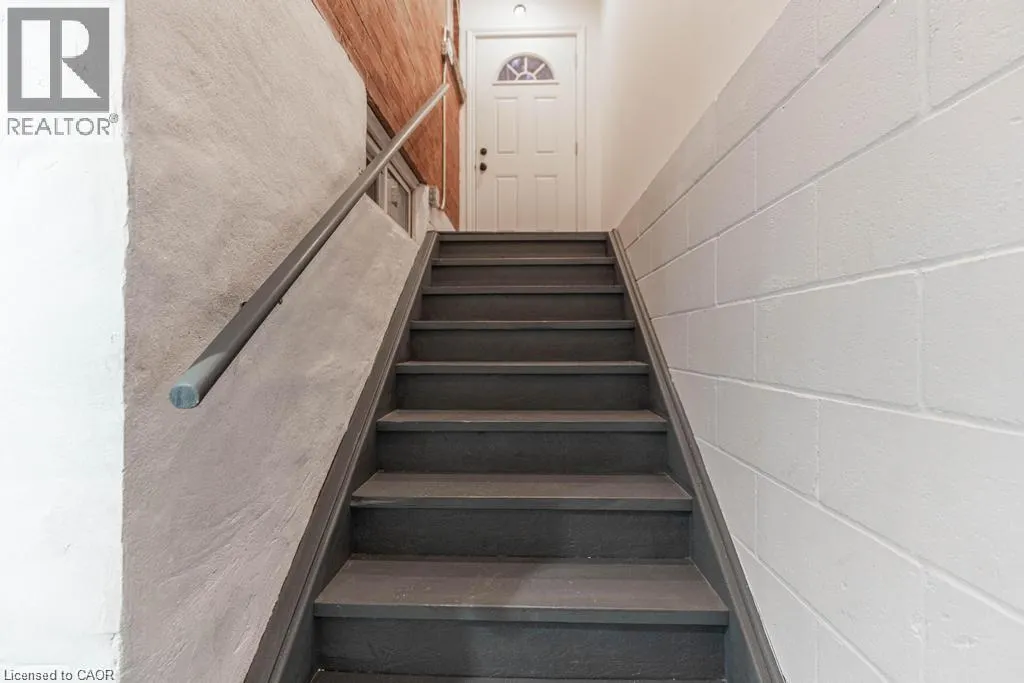 88 WILSON Street E