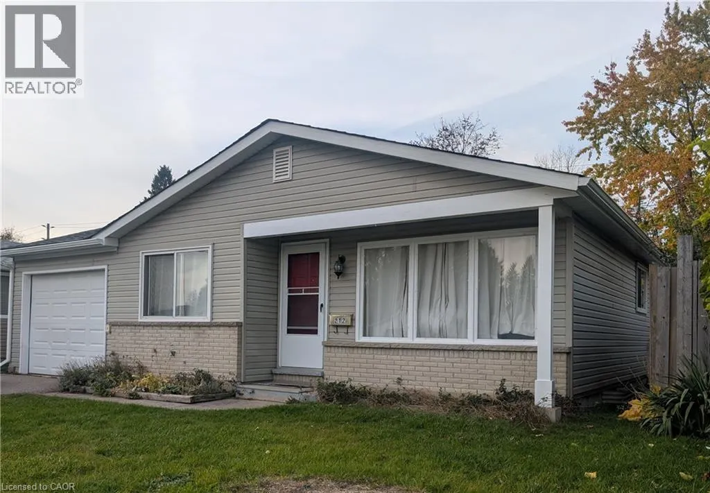 212 HUNTINGDON Crescent