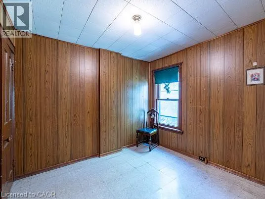 35 SHERMAN Avenue N