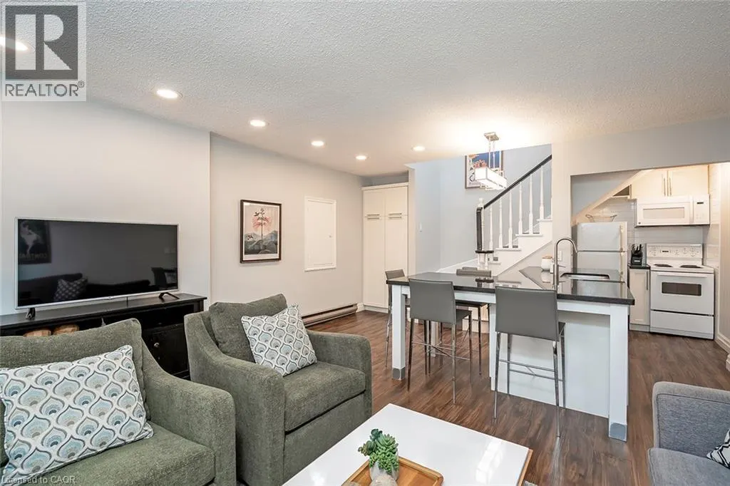 432 BURLINGTON Avenue Unit# 6 #6