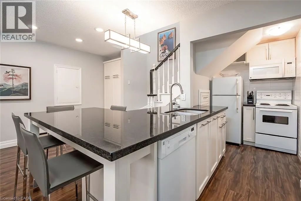 432 BURLINGTON Avenue Unit# 6 #6