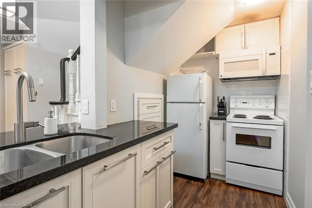 432 BURLINGTON Avenue Unit# 6 #6