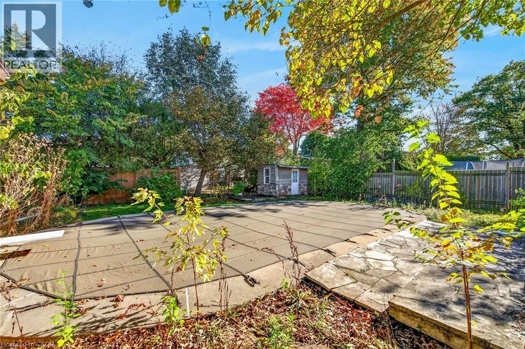363 DUNCOMBE Drive