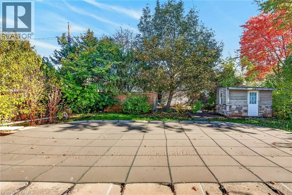 363 DUNCOMBE Drive