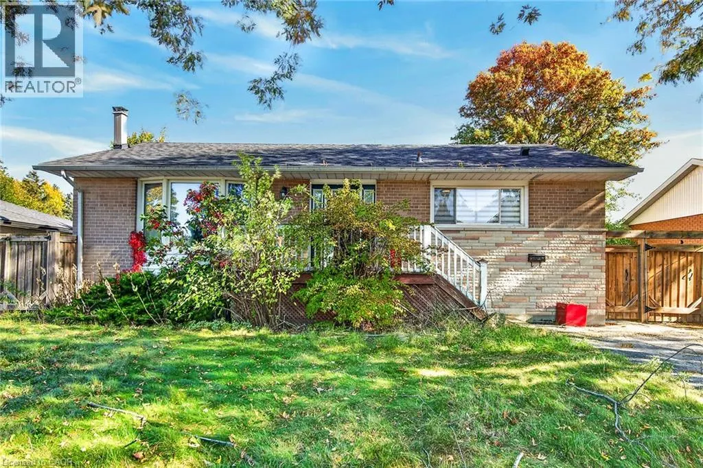 363 DUNCOMBE Drive